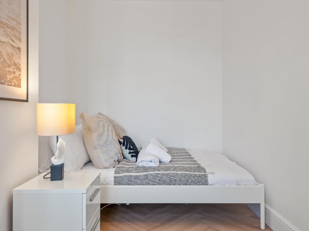 Pass The Keys 3 Bed Scandi Heaven Minutes From The Beach Whitstable Kültér fotó