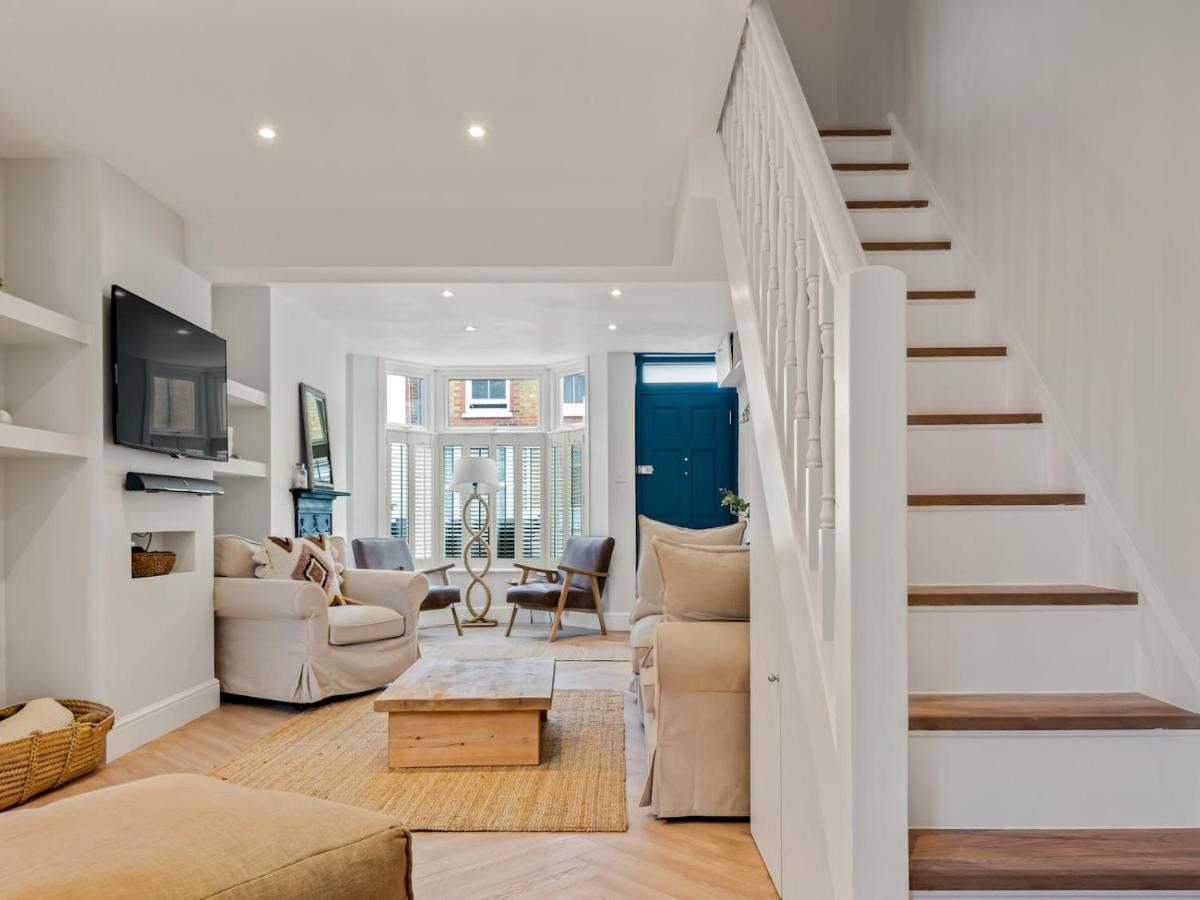 Pass The Keys 3 Bed Scandi Heaven Minutes From The Beach Whitstable Kültér fotó